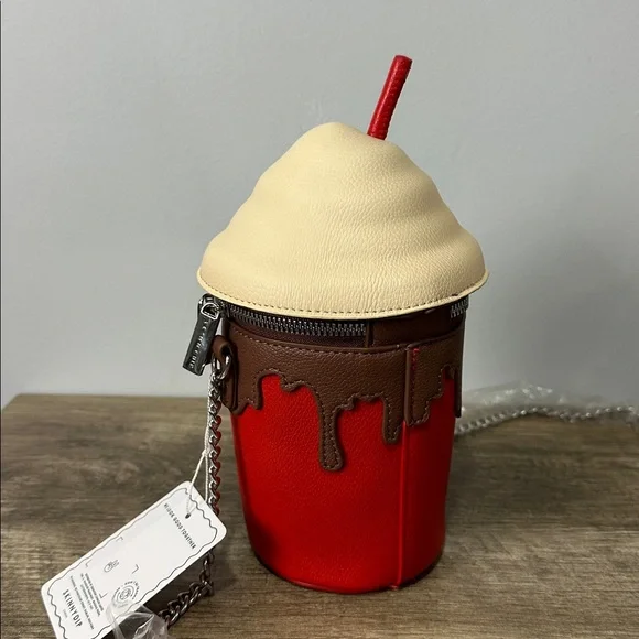 Skinny Dip London HOT COCOA Crossbody Chocolate Drip Chain Strap Purse NWT - Picture 5 of 8